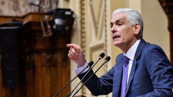 Goñi defendió habilitar presentación del libro de Laje en el Parlamento