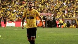 altText(Defensor reclama los puntos del partido con Barcelona de Guayaquil)}