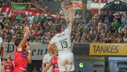 altText(Clásico caliente: Aguada le ganó a Goes 72 a 67)}