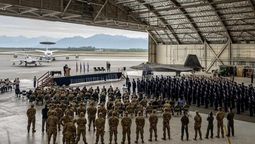 altText(En Anchorage cerca de la hora oficial del inicio de la Cumbre Putin - Trump, la vigilancia es intensa)}