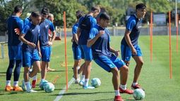 altText(Nacional viajó a Japón con seis titulares)}