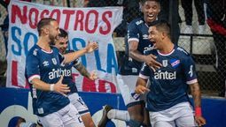 altText(Nacional derrotó 1 a 0 a Wanderers y puede seguir soñando)}