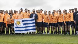 altText(Yamandú Orsi pone en duda su viaje al Mundial: 