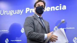 altText(Lacalle defendió la LUC y habló del FA y de Fernando Pereira)}