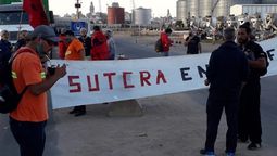 altText(SUTCRA corta el acceso Norte del Puerto de Montevideo)}