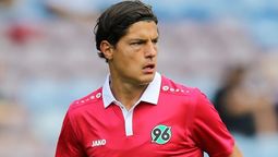 altText(Carlos Sánchez confirmó a La Cuarta de Chile el interés de Peñarol por Miiko Albornoz)}