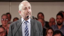 altText(Pablo da Silveira: «Hablemos de la fiesta»)}