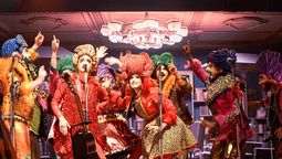 altText(Carnaval: Gente Grande destacó en una noche llena de murga)}