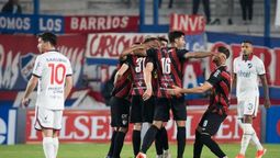 altText(Sorpresiva goleada de Fénix que derrotó a Nacional por 4 a 1 en el Parque)}