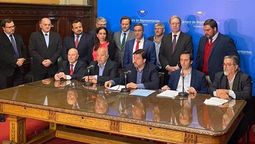 altText(Oficialismo aprobó en comisión la reforma jubilatoria)}