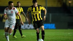 altText(Empate entre Peñarol y Rentistas en un mal partido)}