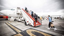 altText(Uruguay viajó a Francia con bajas)}