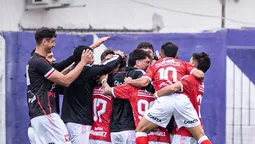 altText(Segunda División: Tacuarembó bajó a Fénix; Plaza Colonia y Oriental lideran)}