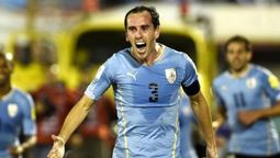 altText(Otro que tire y pegue Godín positivo de Covid-19)}