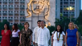Petro convocó a la Humanidad a la solidaridad con Cuba, para evitar una invasión de EEUU