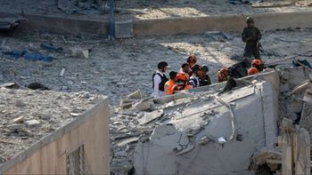 Estados Unidos e Israel intensifican ataques a infraestructura civil de Irán