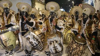 C1080, comparsa ganadora del Desfile de Llamadas 2024.