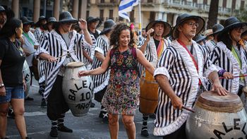 La esposa del presidente Orsi participó del Desfile de Carnaval.
