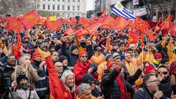 altText(Multitudinaria asamblea del Sunca aprobó preacuerdo que permite reducción de tiempo laboral)}