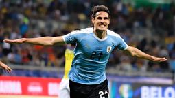 altText(Cavani firmó con Manchester United por dos temporadas)}