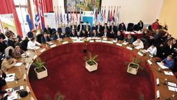 altText(Congreso de Intendentes extendió la vigencia de las licencias de conducir)}