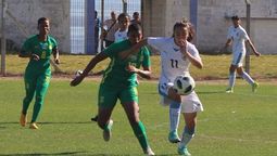 altText(La Sub 17 femenina de Uruguay le ganó a Sudáfrica por 3 a 0)}
