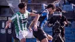 altText(Liverpool agravó el mal momento de Racing)}