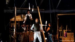 altText(Últimas funciones de Western, de Circo Tranzat, en Sala Verdi)}