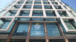 altText(Pases en comisión y reservas de cargo en el Estado uruguayo)}