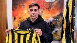 altText(Peñarol presentó a su última incorporación con una participación especial)}