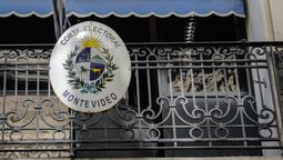 altText(Conflicto en la Corte Electoral: funcionarios reclaman planificación y respeto de normas)}