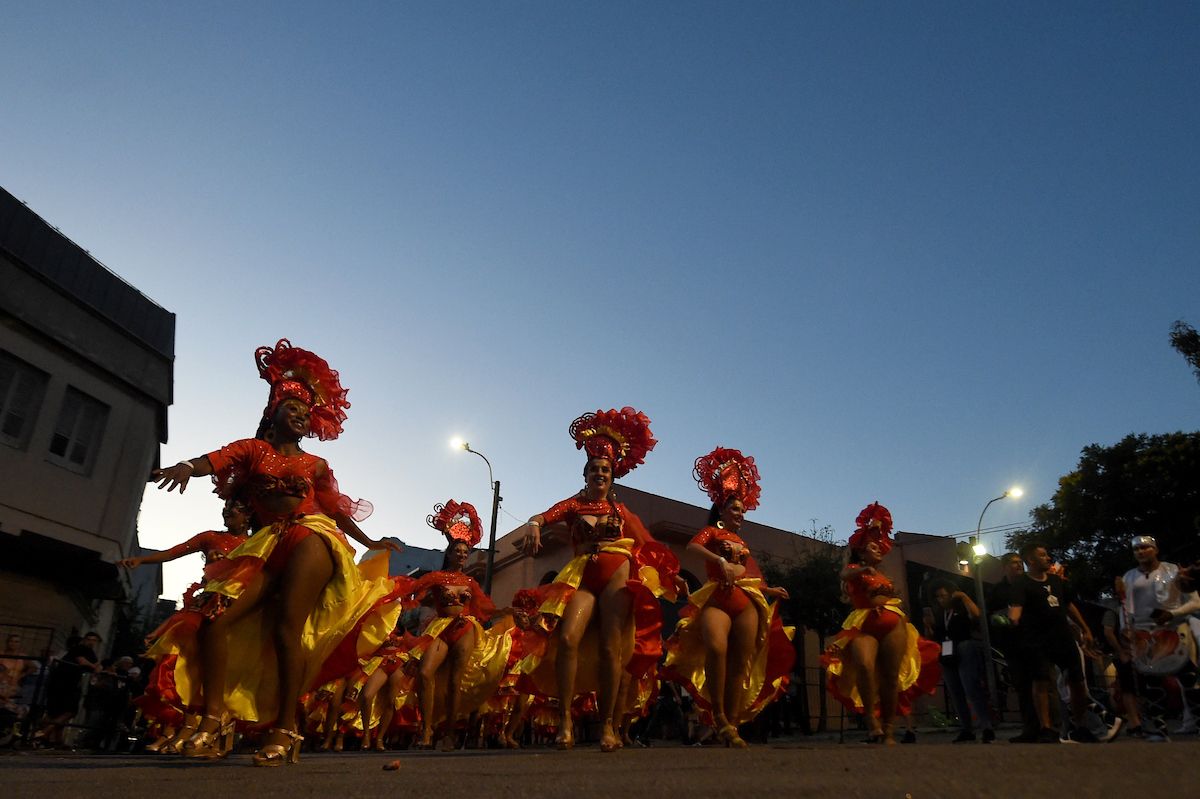 Desvíos en el tránsito por el Desfile de Llamadas.