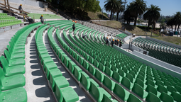 altText(Nuevas butacas, escaleras y carriles: Teatro de Verano completó la segunda etapa de remodelación)}