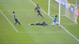 altText(Empate en el Centenario entre Boston River y River Plate)}