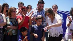 altText(Más de 80 familias de Paysandú recibieron las llaves de sus viviendas)}