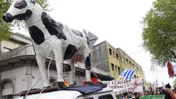 altText(Una lucha por el salario y el trabajo)}