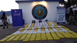 altText(Policía dio detalles de operativo antidrogas en Artigas: 305 kg de cocaína y 103 de pasta base)}