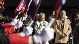 altText(Advirtiendo que todavía falta mucho por hacer el gobierno recordó la Jura de la Constitución)}