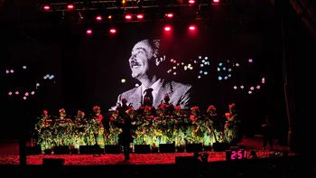 Homenaje de Los Diablos Verdes a Liber Seregni.