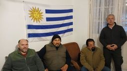 altText(Con los voceros de una asociación de militares retirados y policiales con perfil sindical)}