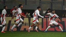 altText(Perú golpeó la mesa y derrotó a un desconocido Uruguay)}