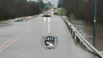 Siete rutas y caminos permanecen cortados por crecidas en cuatro departamentos