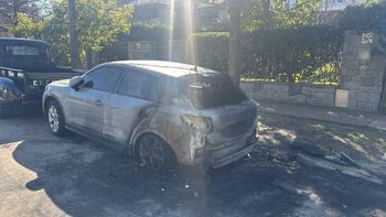 Incendian auto de abogado en Carrasco: es el tercer atentado de este tipo en los últimos dos meses