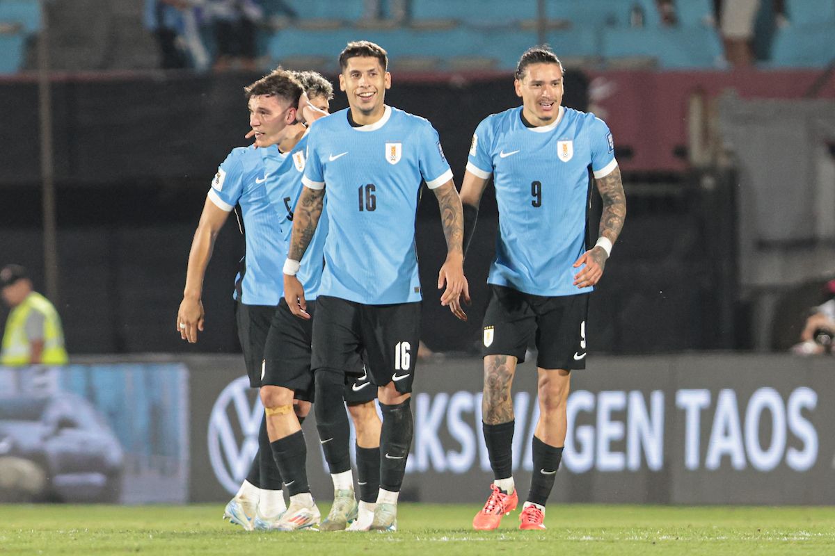 Los jugadores de Uruguay en capilla.