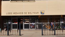 altText(Estudiante usó inteligencia artificial para crear videos sexuales con fotos de compañeras)}