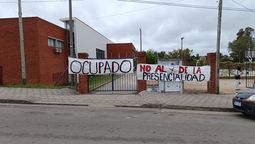 altText(Estudiantes del CERP centro de Florida ocupan las instalaciones)}