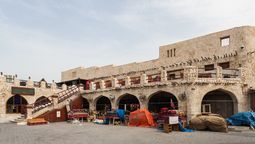 altText(Así es el Souq Waqif, centro histórico de Doha)}