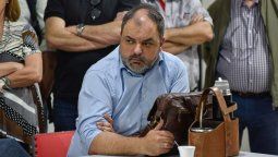 altText(Tratan renuncia de Carrera; él anunció que no se amparará en el subsidio por ser exsenador)}