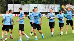 altText(Lozano y Brian Rodríguez asoman en el equipo de Tabárez)}