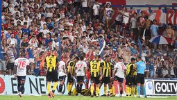 altText(Nacional fue sancionado por los incidentes en el clásico)}